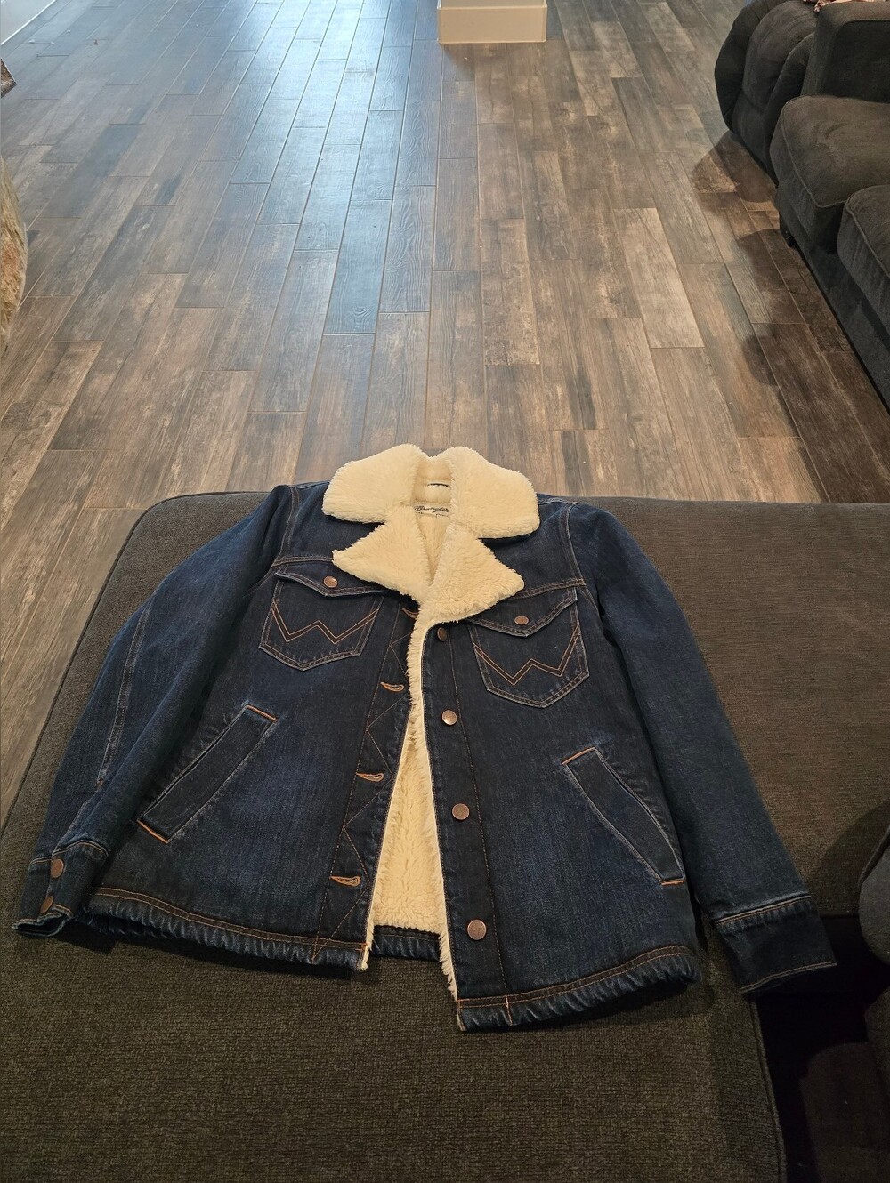 Wrangler Dark Blue Denim Jacket with Cream Sherpa Lining